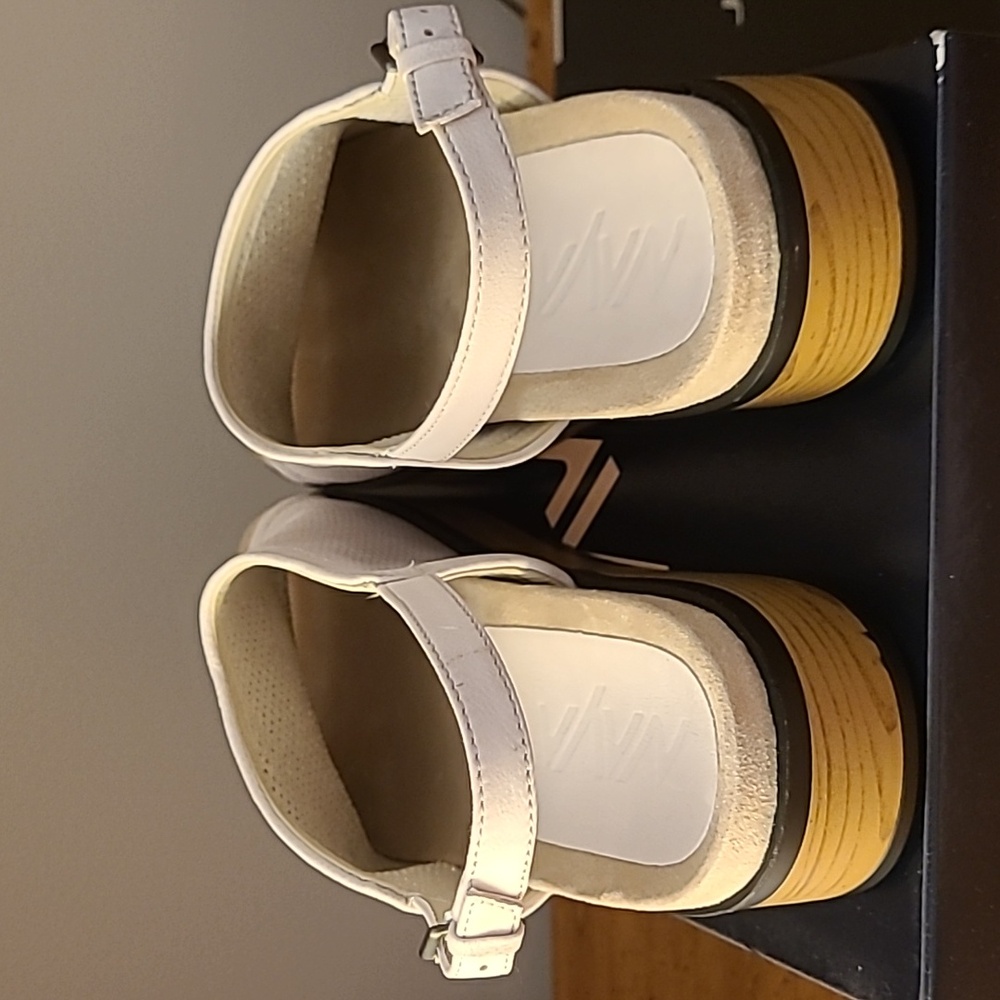 Naya White Perforated Sandals Size 11 M - Picture 5 of 10